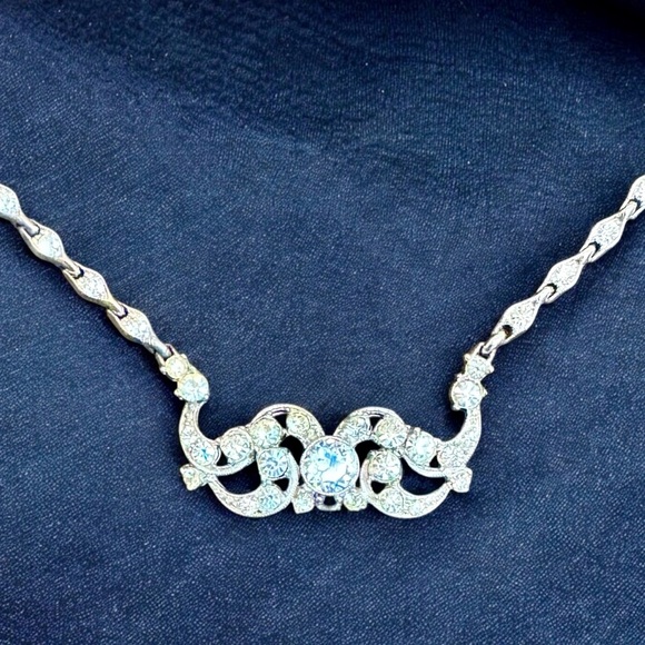 Elegant Vintage Bogoff Rhinestone Necklace (17”) - Picture 2 of 12